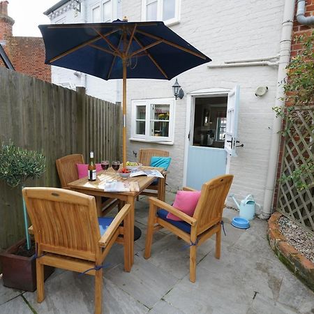 Smugglers Rest, Aldeburgh Villa Exterior foto